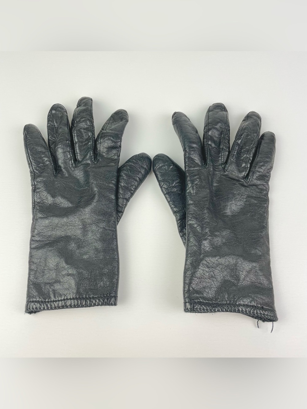 VTG Black Leather Women's Small Lined Driving Gloves Minimalist Classic Pull-On